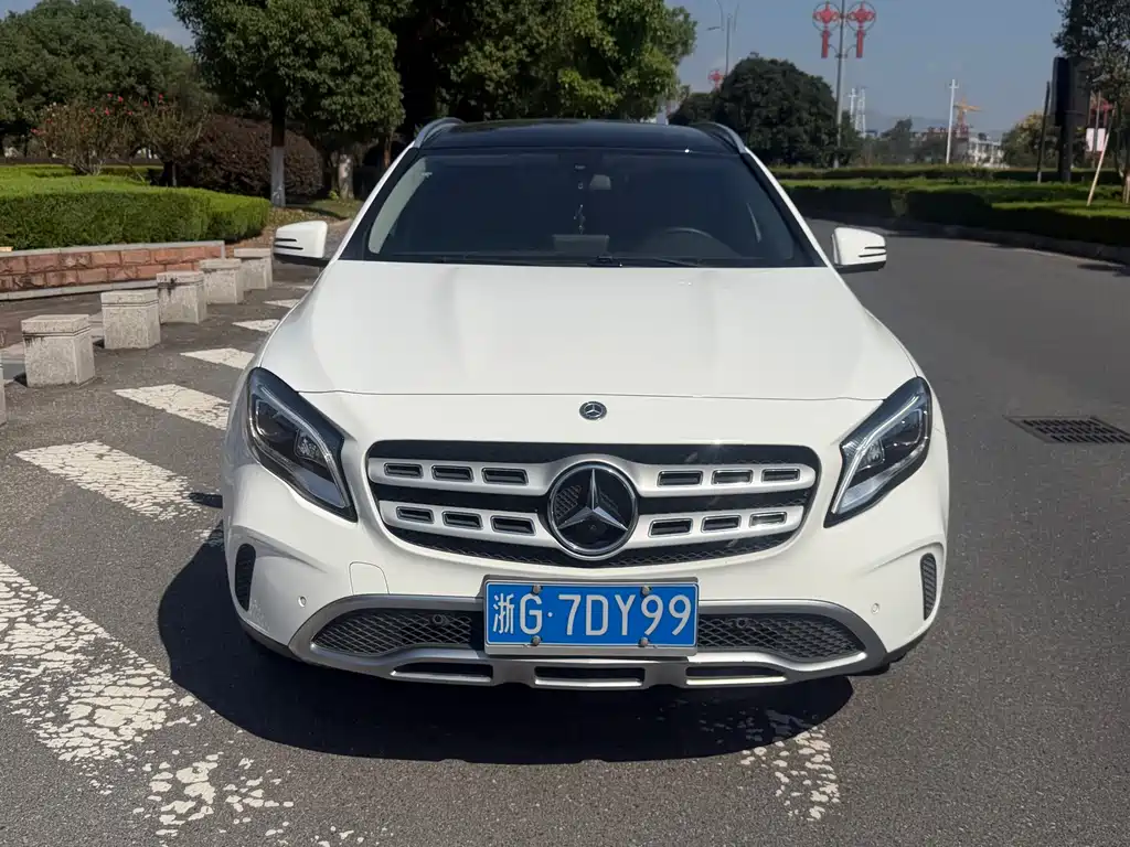 Mercedes-Benz GLA — миниатюра 2