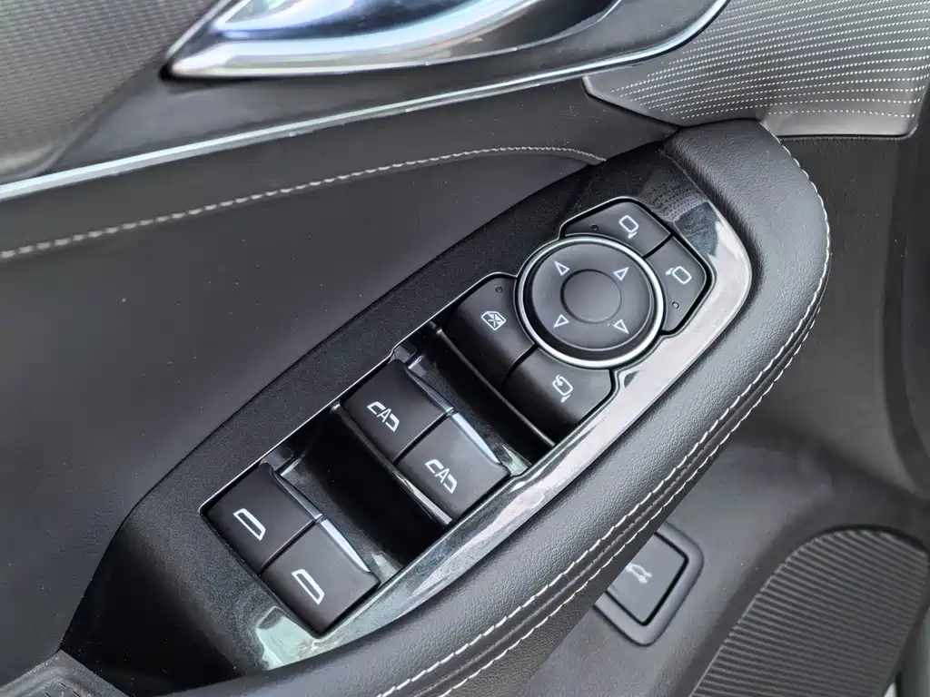 Cadillac CT5 — миниатюра 20