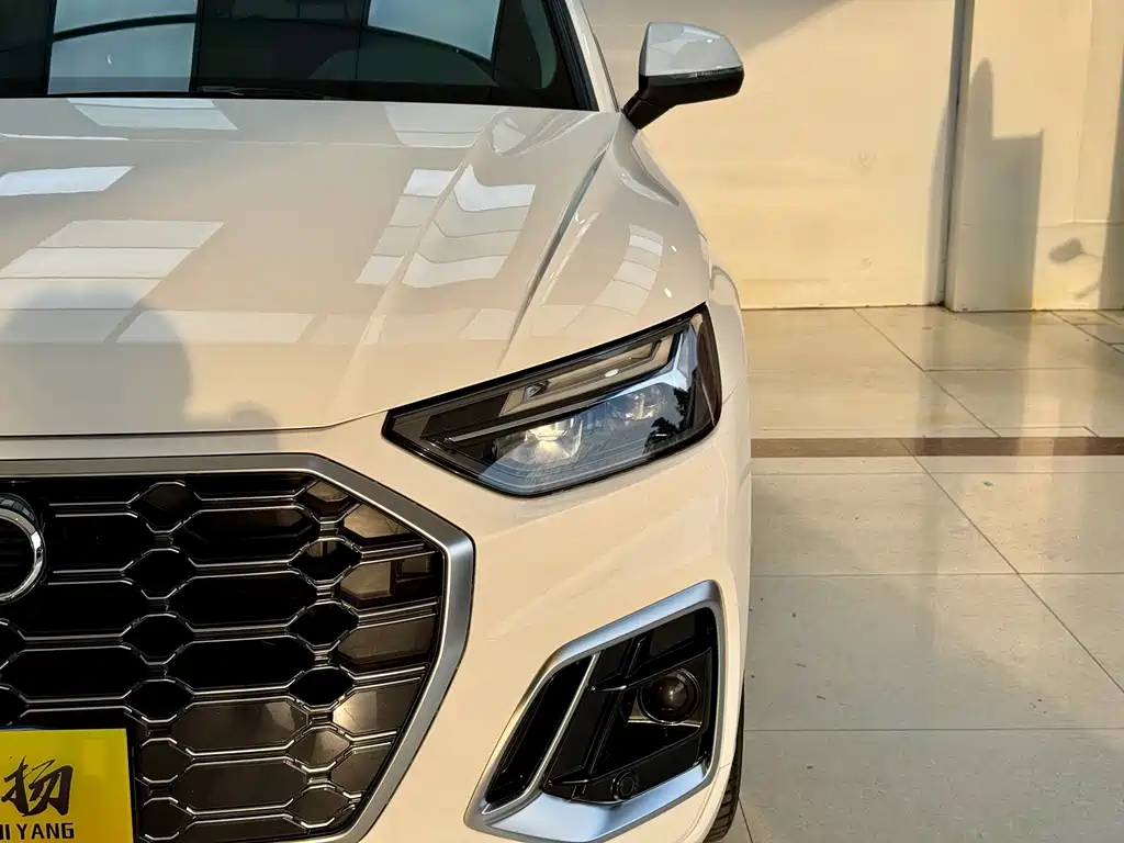 Audi Q5L — миниатюра 4