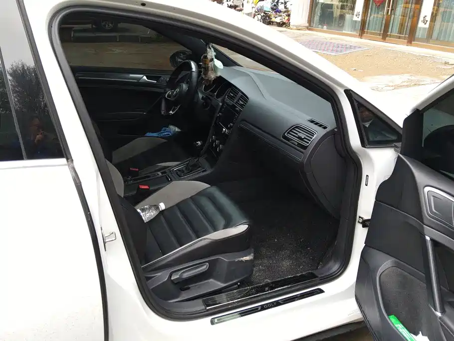 Volkswagen Golf — миниатюра 8