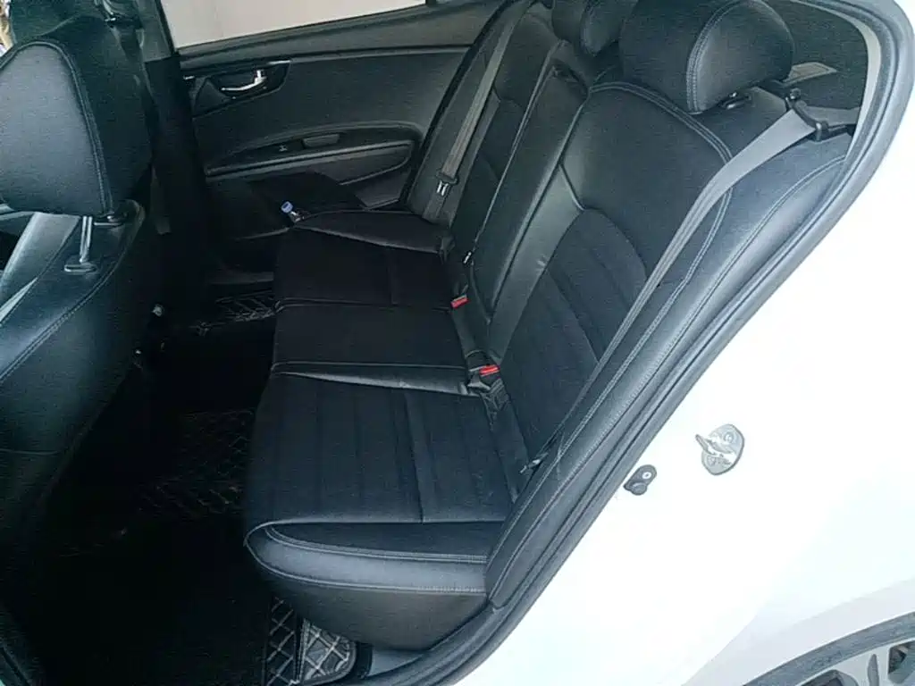 Kia K4 — миниатюра 17