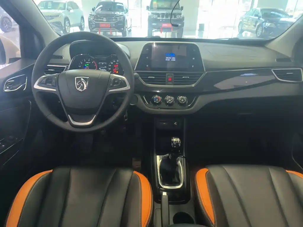 Baojun 310 — миниатюра 10