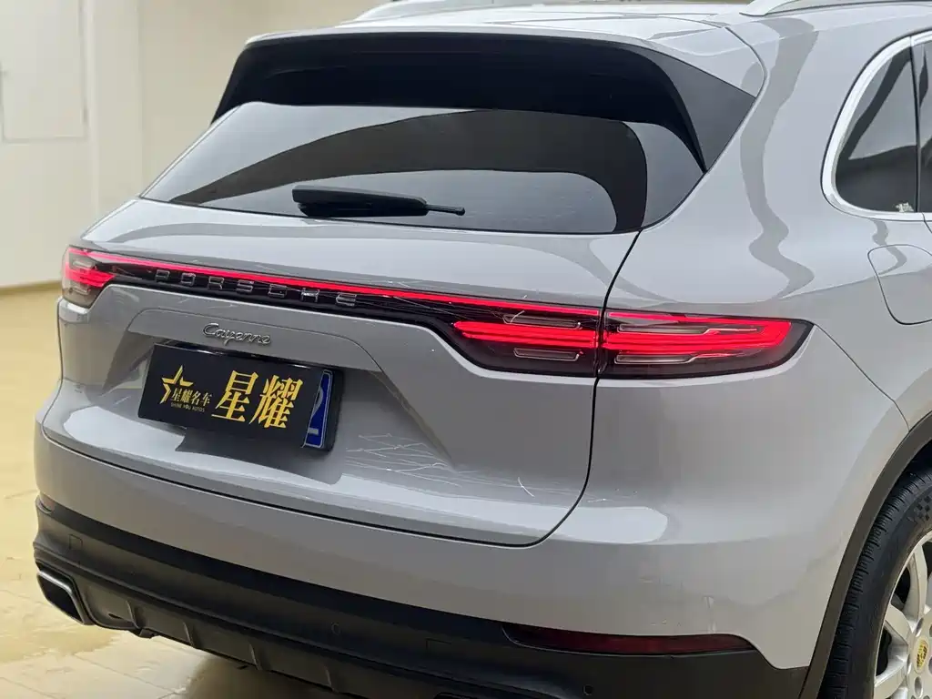 Porsche Cayenne — миниатюра 21