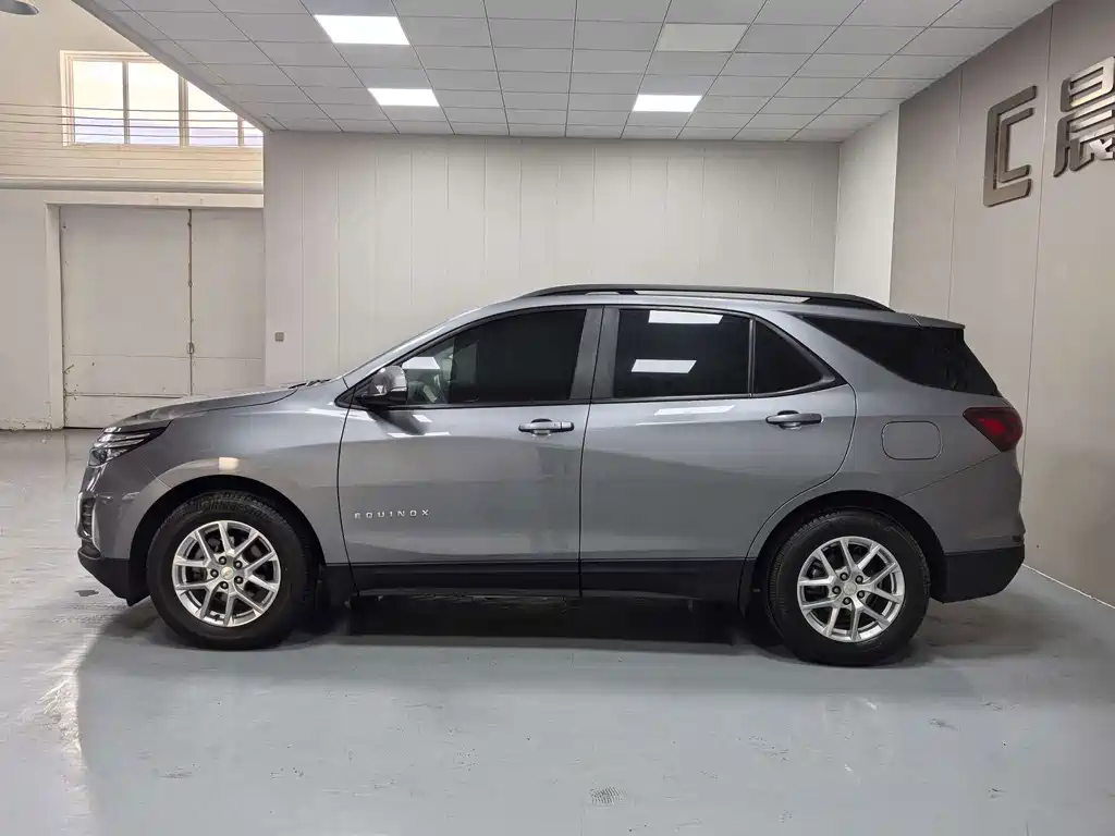 Chevrolet Equinox — миниатюра 7