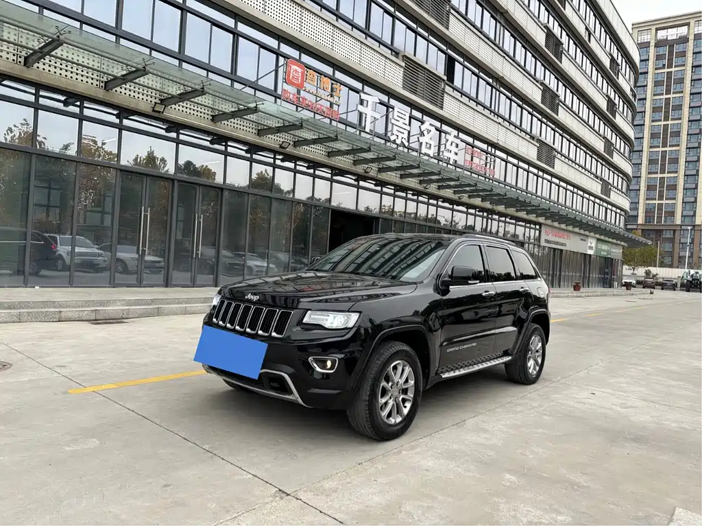 Jeep Grand Cherokee (Import) 2015