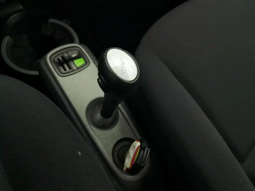 smart Smart Fortwo — миниатюра 13