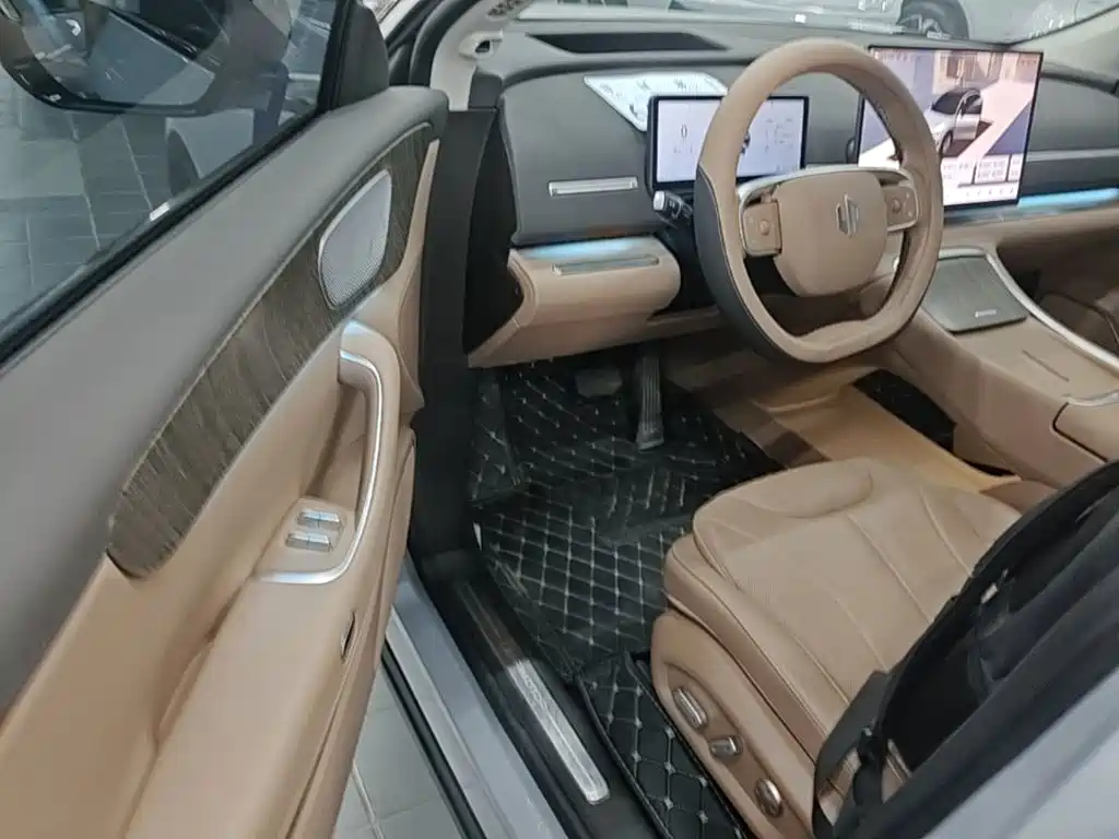 Leapmotor Leapmotor C11 — миниатюра 16