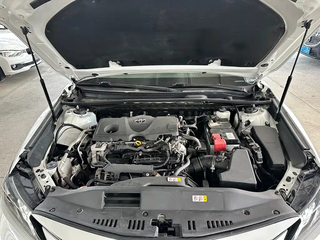 Toyota Camry — миниатюра 9