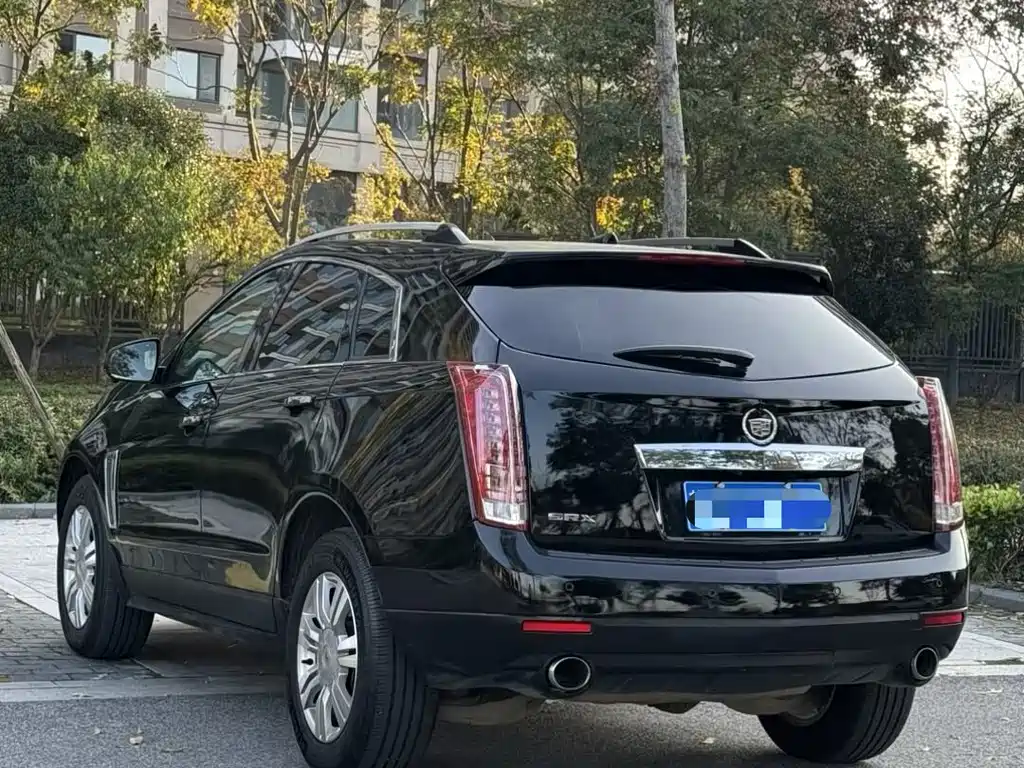 Cadillac SRX — миниатюра 5