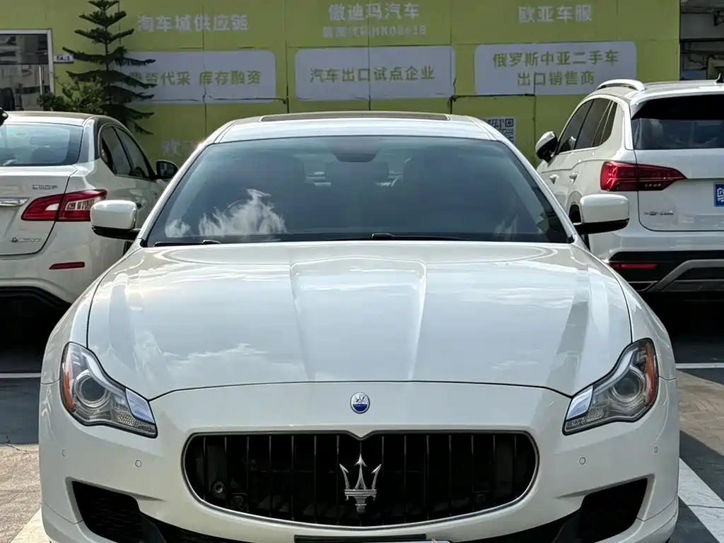 Maserati Quattroporte