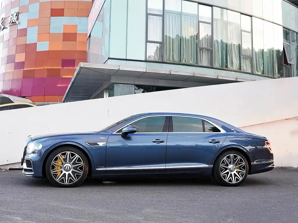 Bentley Flying Spur — миниатюра 3
