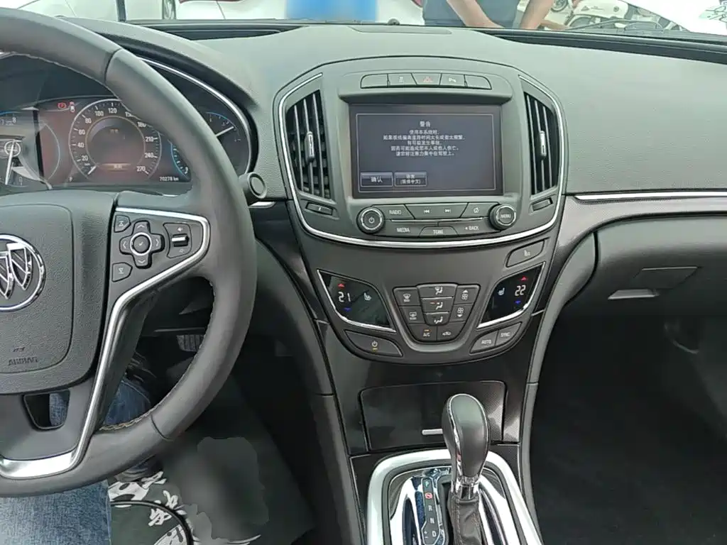 Buick Regal — миниатюра 10