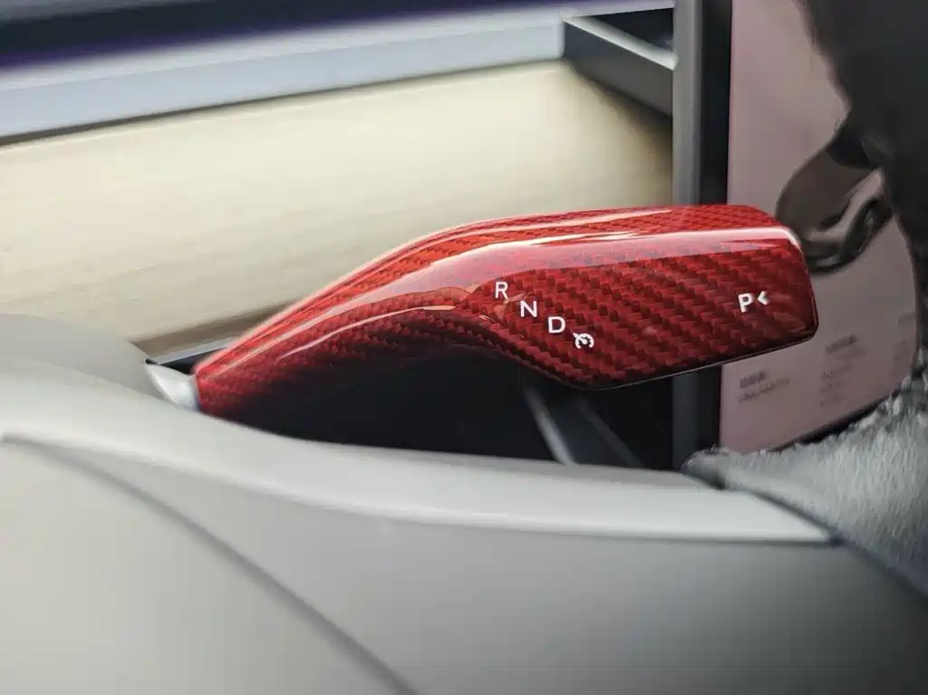 Tesla Model 3 — миниатюра 12