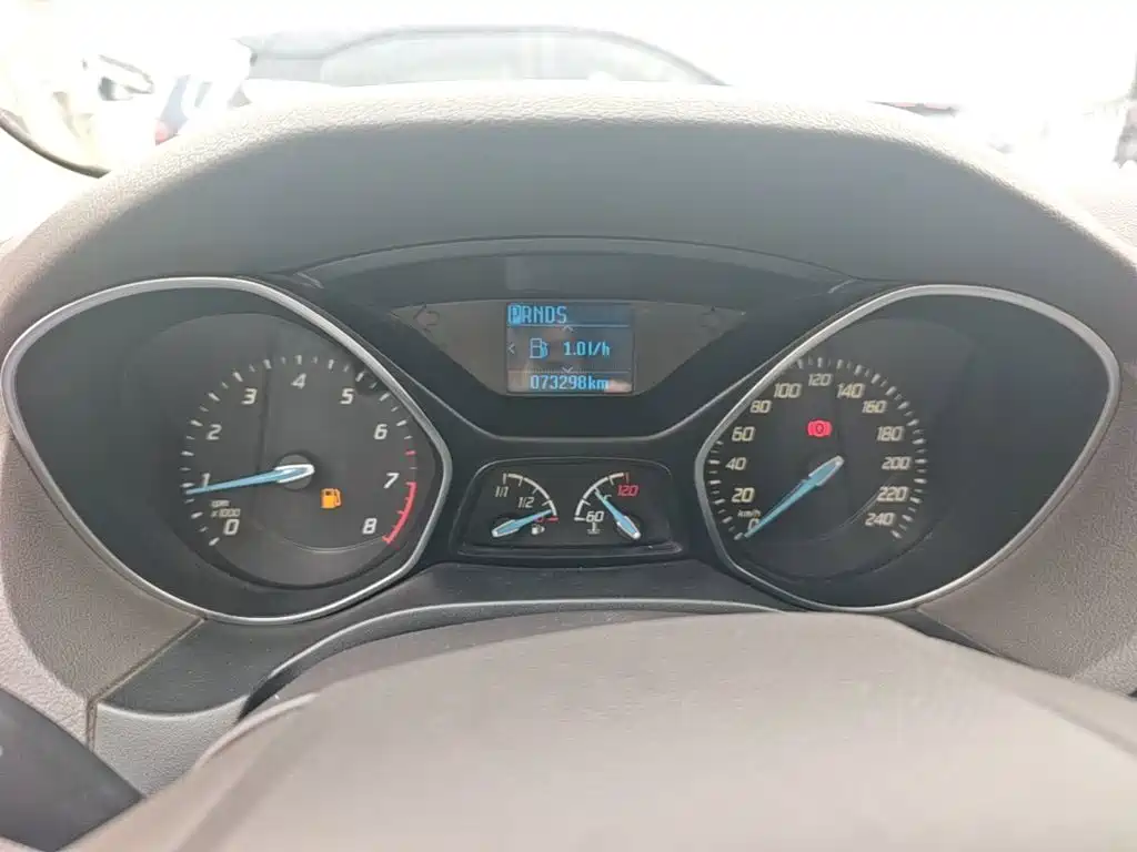 Ford Focus — миниатюра 12
