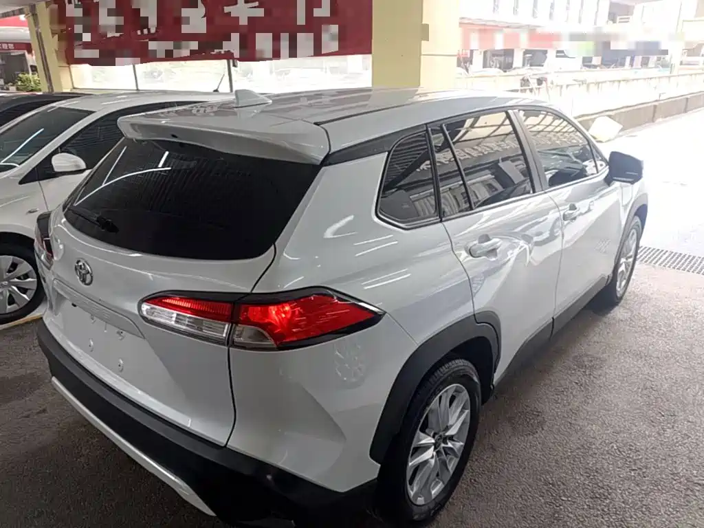 Toyota Corolla Cross — миниатюра 7