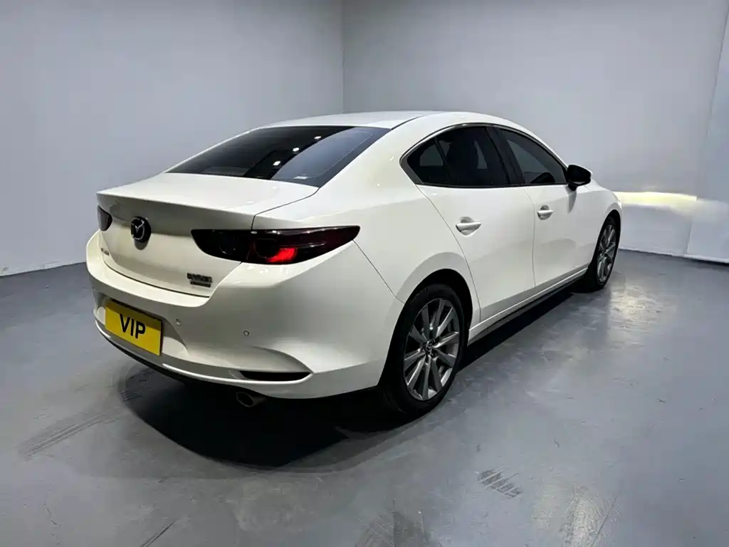 Mazda 3 Axela — миниатюра 6