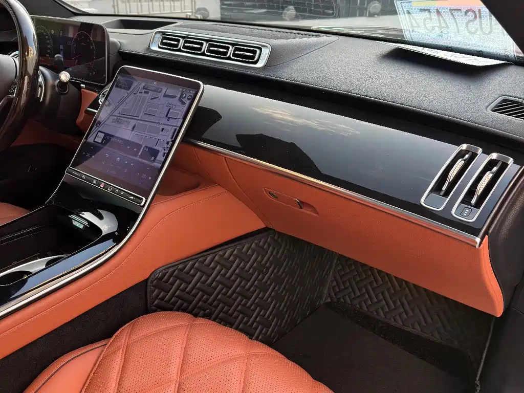 Mercedes-Benz S-Class — миниатюра 12
