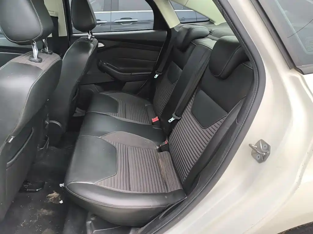 Ford Focus — миниатюра 17
