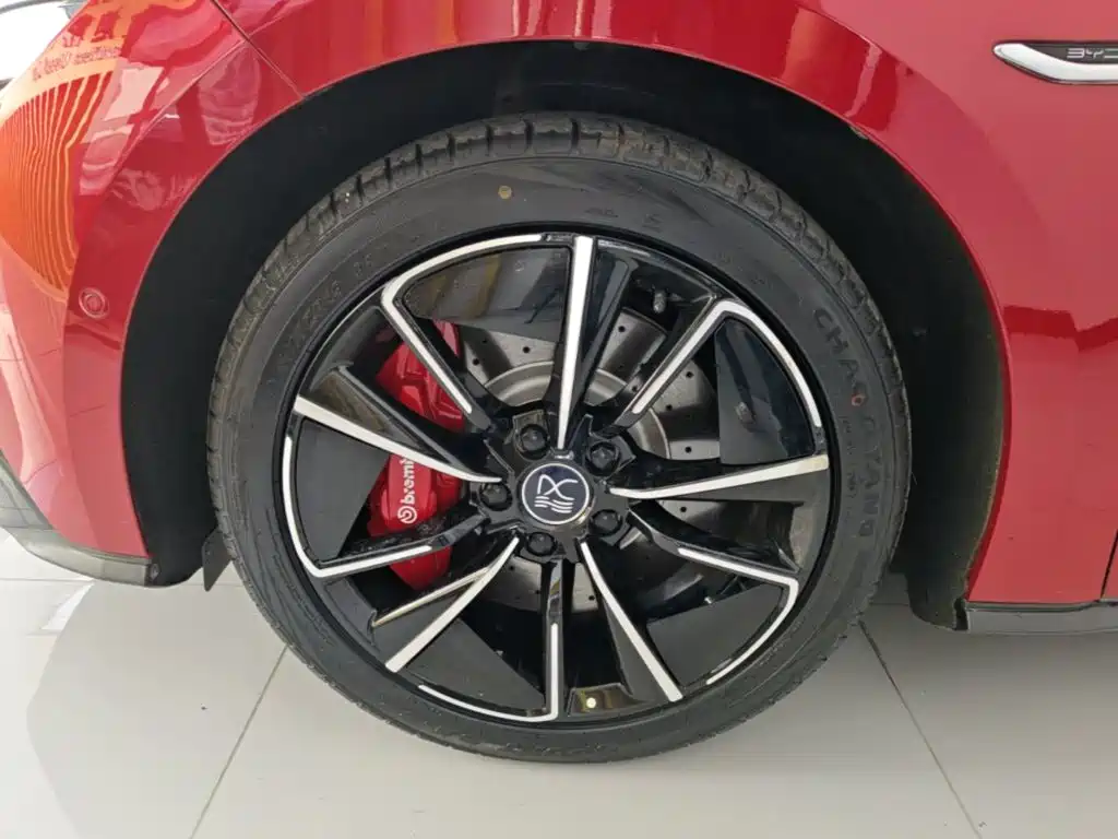 BYD Han — миниатюра 23