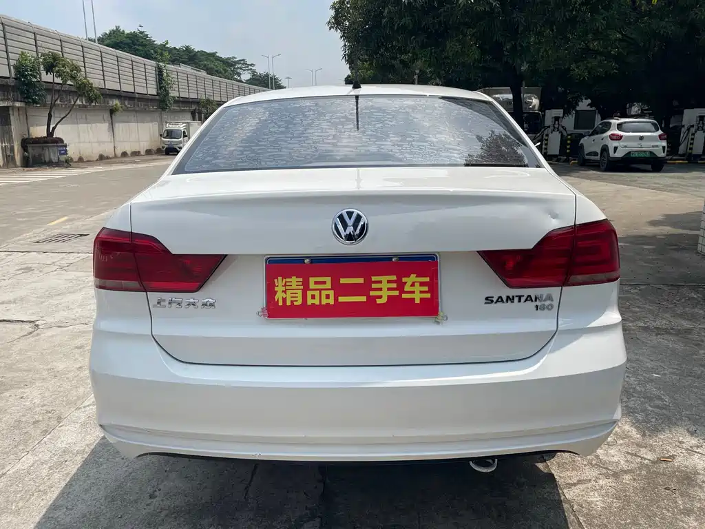 Volkswagen Santana — миниатюра 5