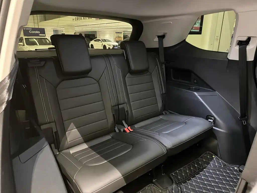 Volkswagen Talagon — миниатюра 11