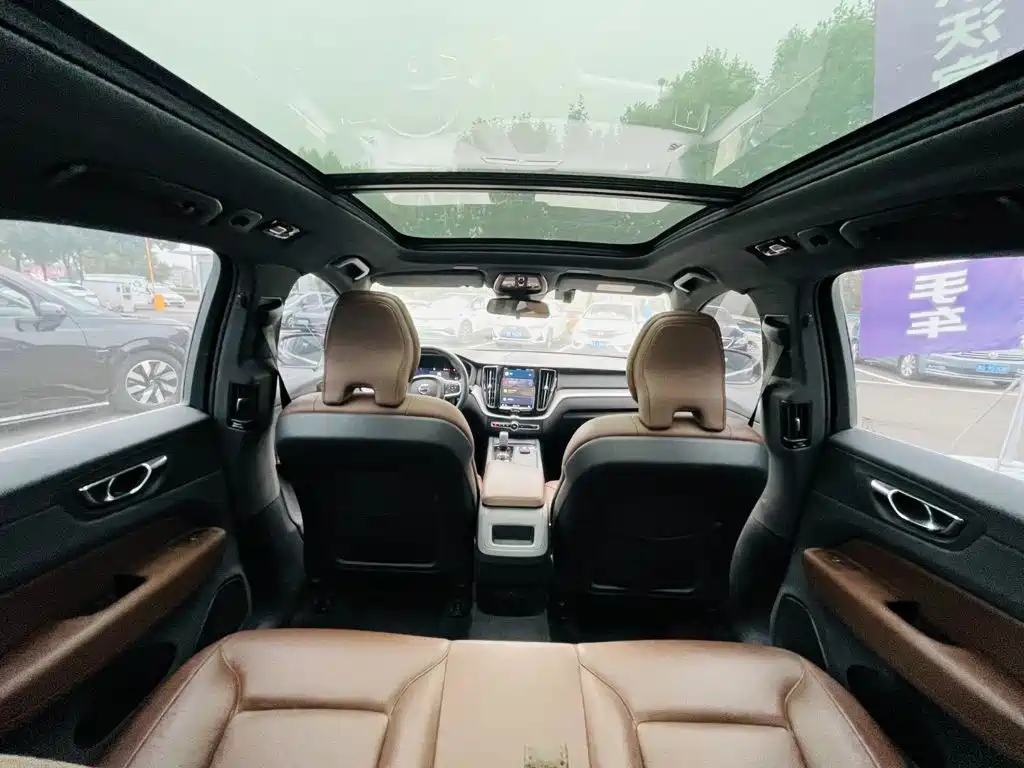 Volvo XC60 — миниатюра 14