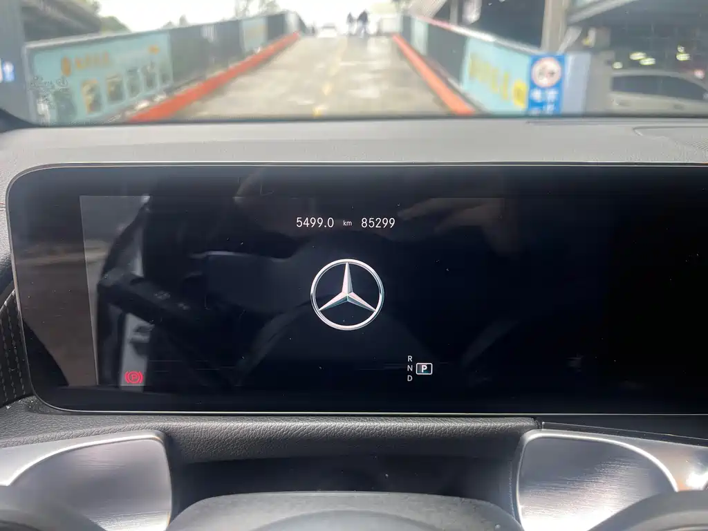 Mercedes-Benz GLB — миниатюра 6