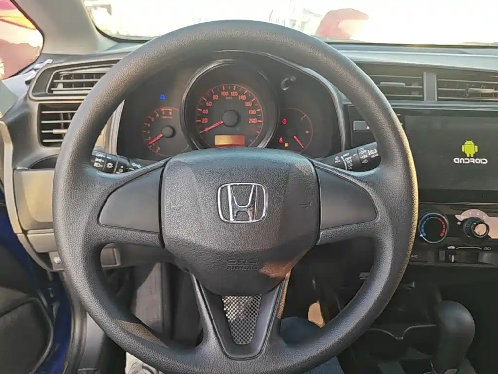 Honda Fit — миниатюра 11