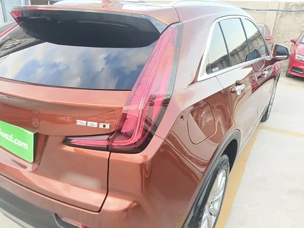 Cadillac XT4 — миниатюра 8