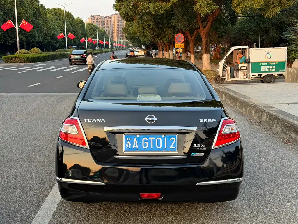 Nissan Teana — миниатюра 5
