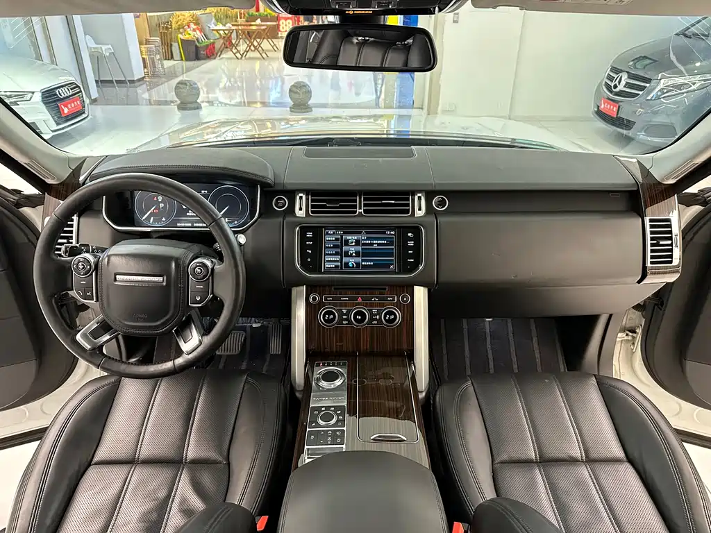 Land Rover Range Rover — миниатюра 23