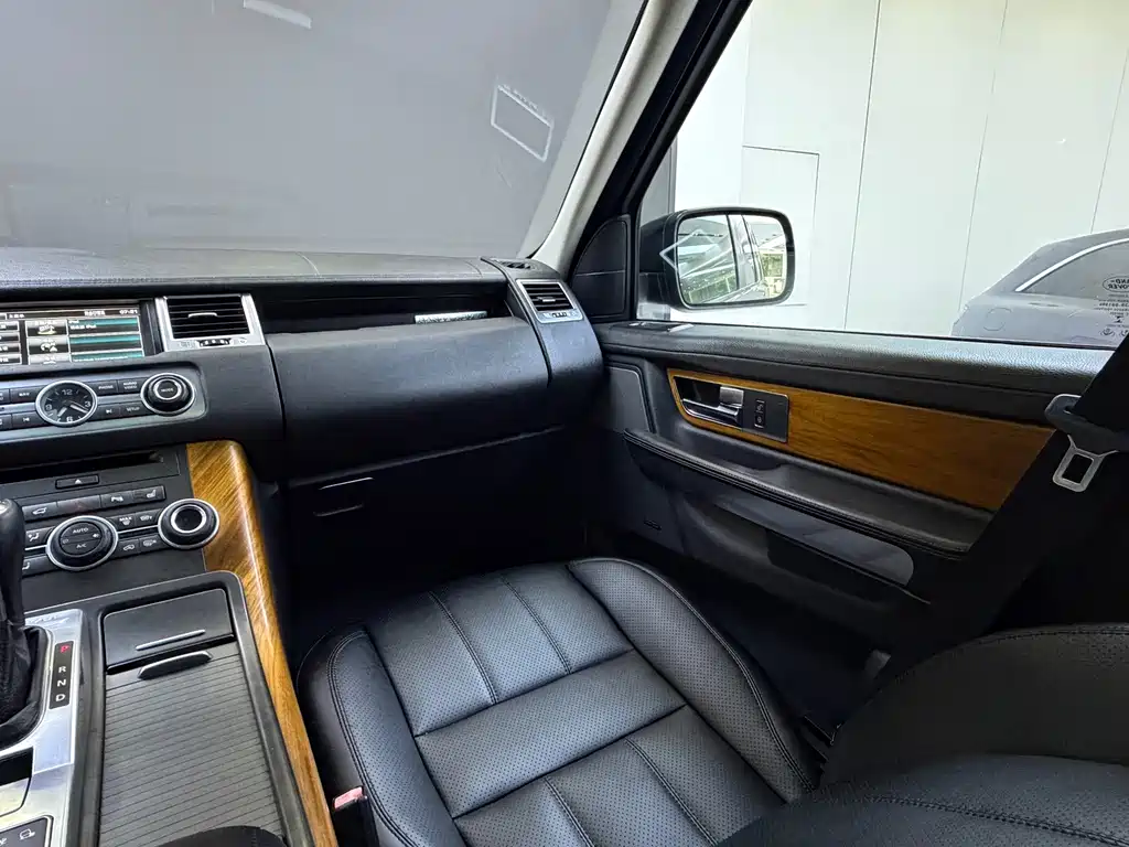 Land Rover Sport — миниатюра 17