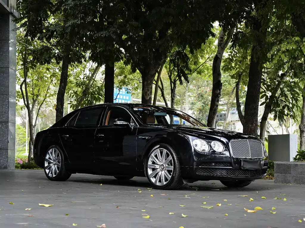 Bentley Flying Spur — миниатюра 2