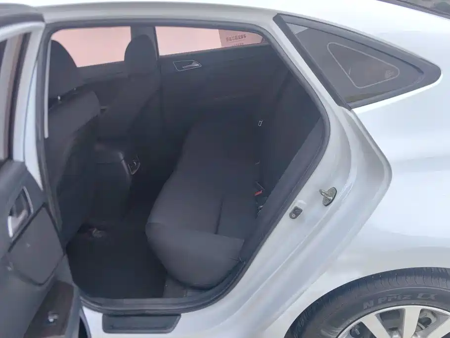 Hyundai Mistra — миниатюра 11