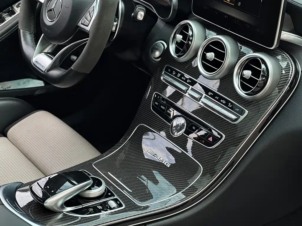 Mercedes-Benz C-Class AMG — миниатюра 13