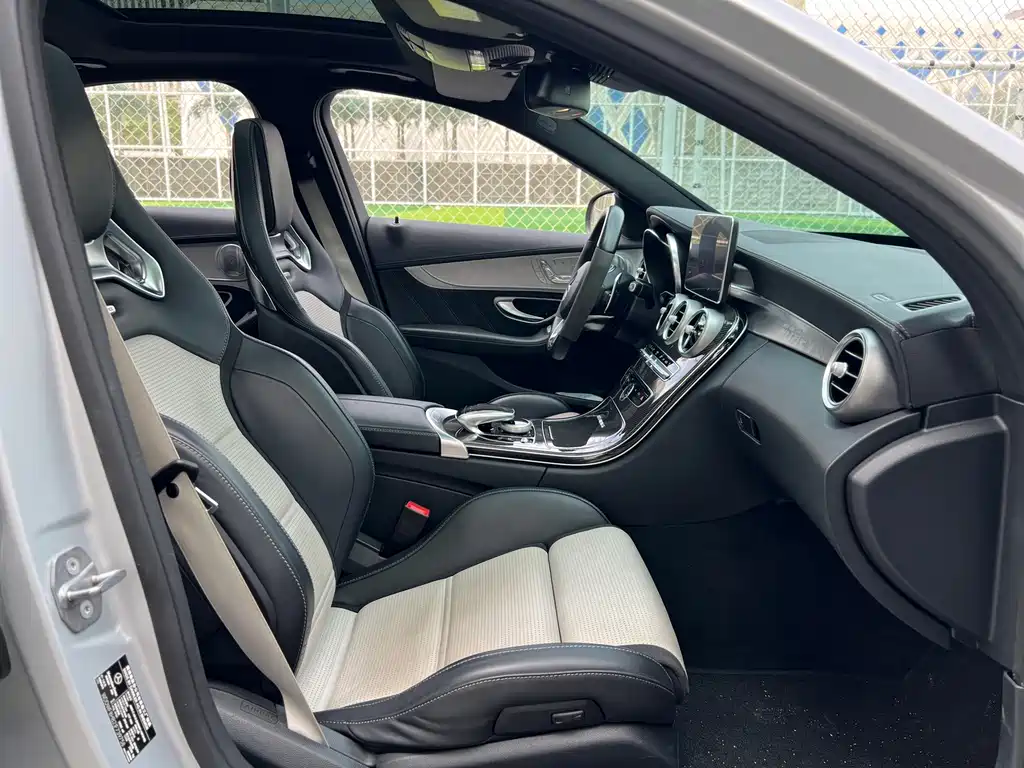 Mercedes-Benz C-Class AMG — миниатюра 12