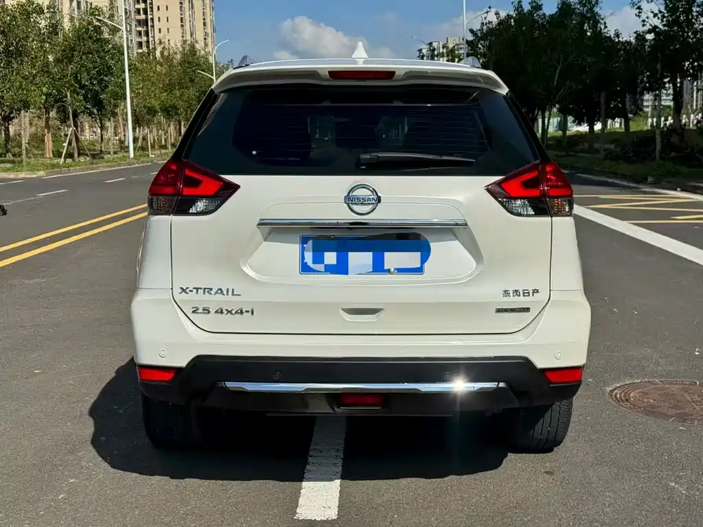NISSAN QIJUN