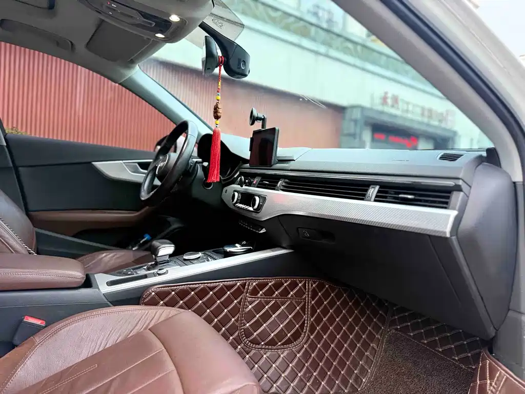 Audi A4L — миниатюра 17