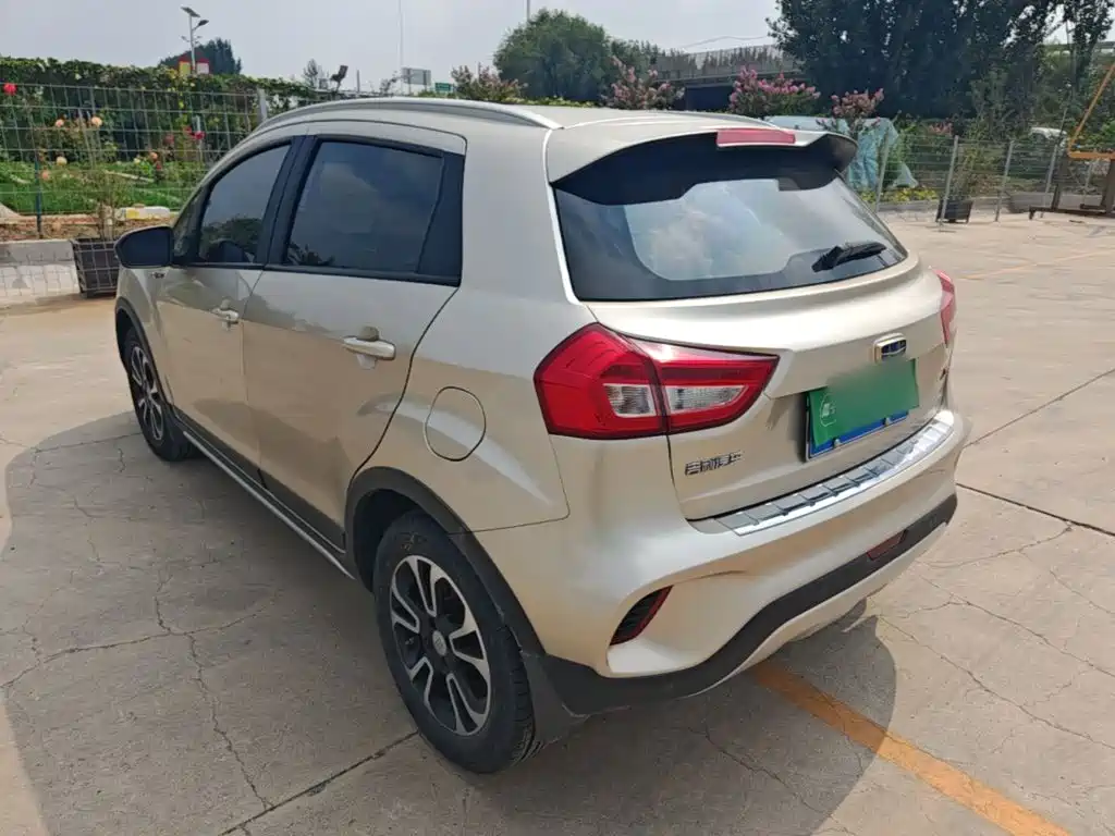 Geely Vision X3 — миниатюра 5