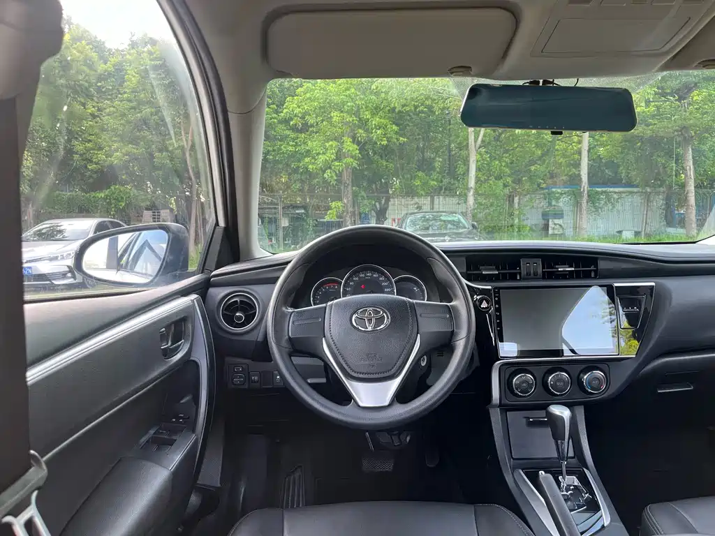 Toyota Corolla — миниатюра 8