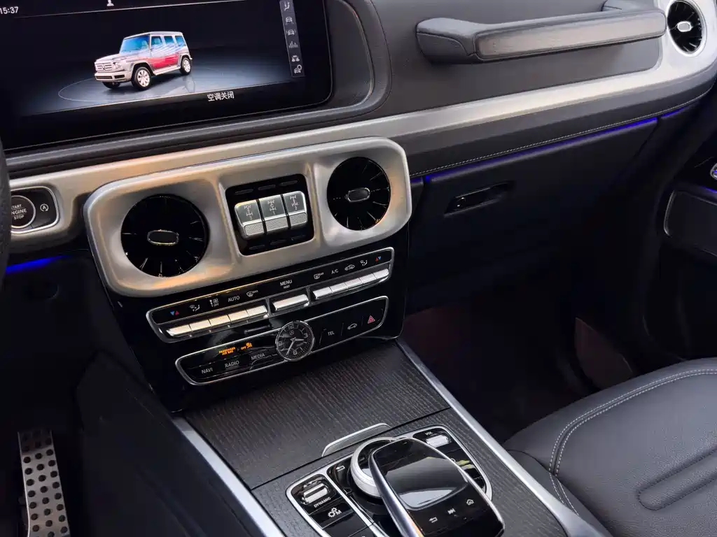 Mercedes-Benz G-Class — миниатюра 21