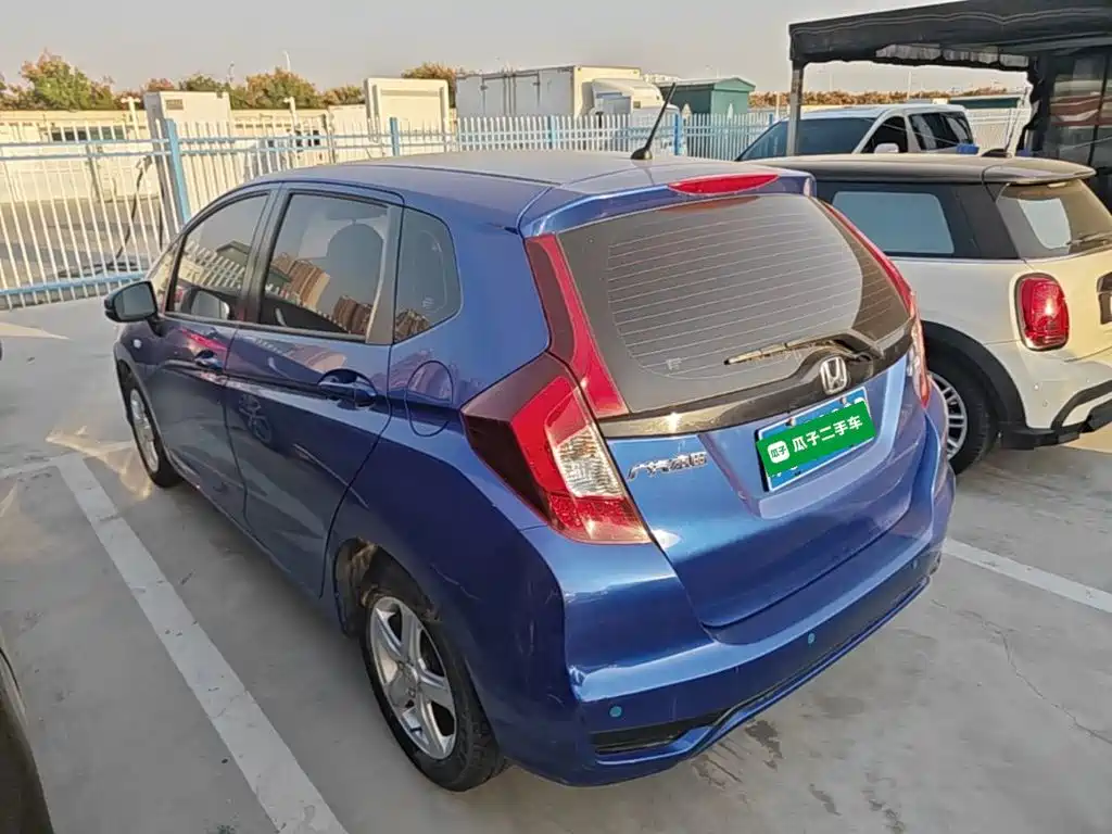 Honda Fit — миниатюра 5