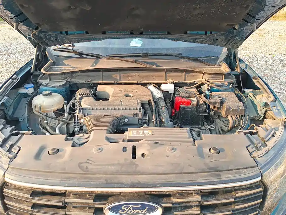 Ford Edge — миниатюра 10