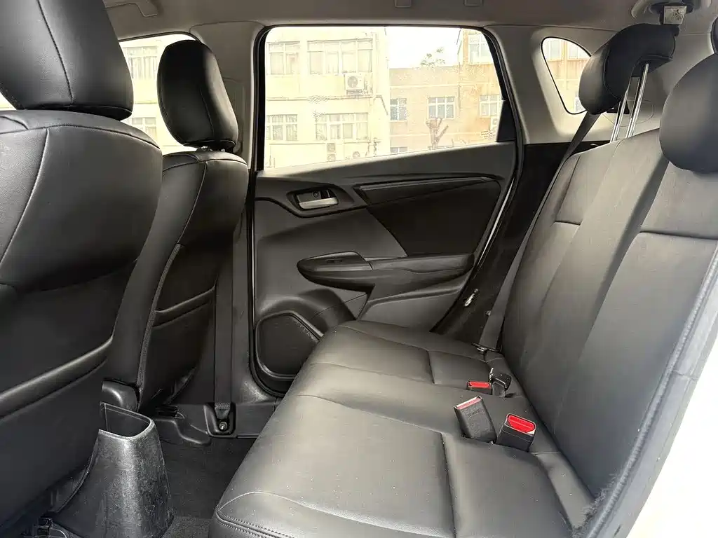 Honda Fit — миниатюра 5