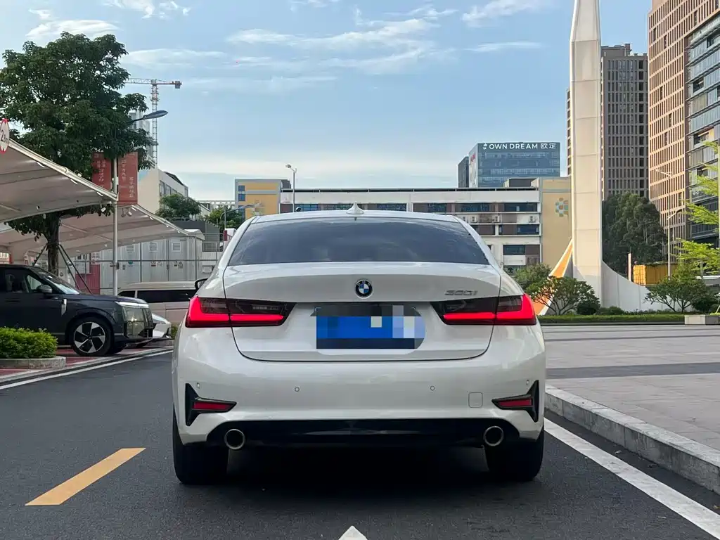 BMW 3 Series — миниатюра 4