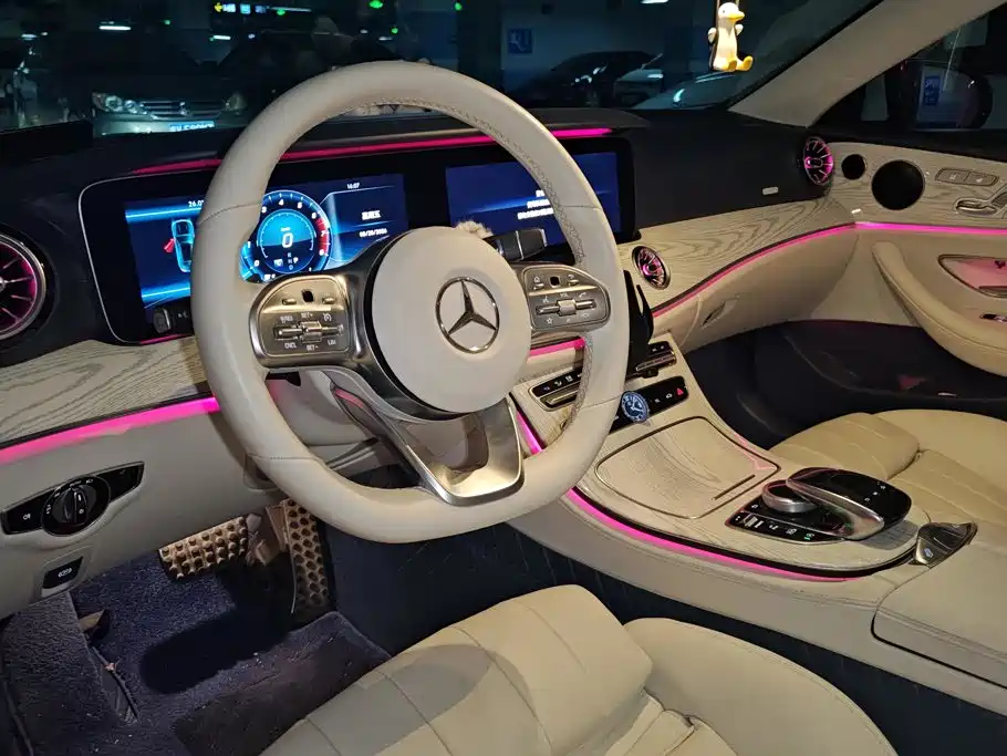 Mercedes-Benz E-Class (Import) — миниатюра 12