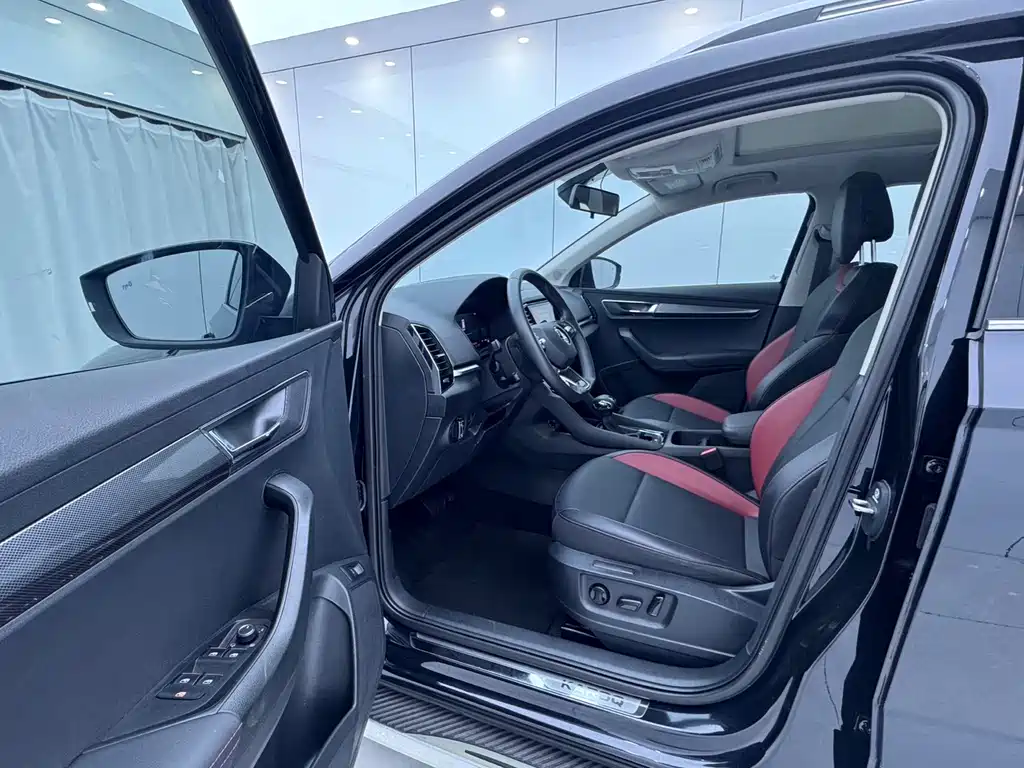 Skoda Karoq — миниатюра 7