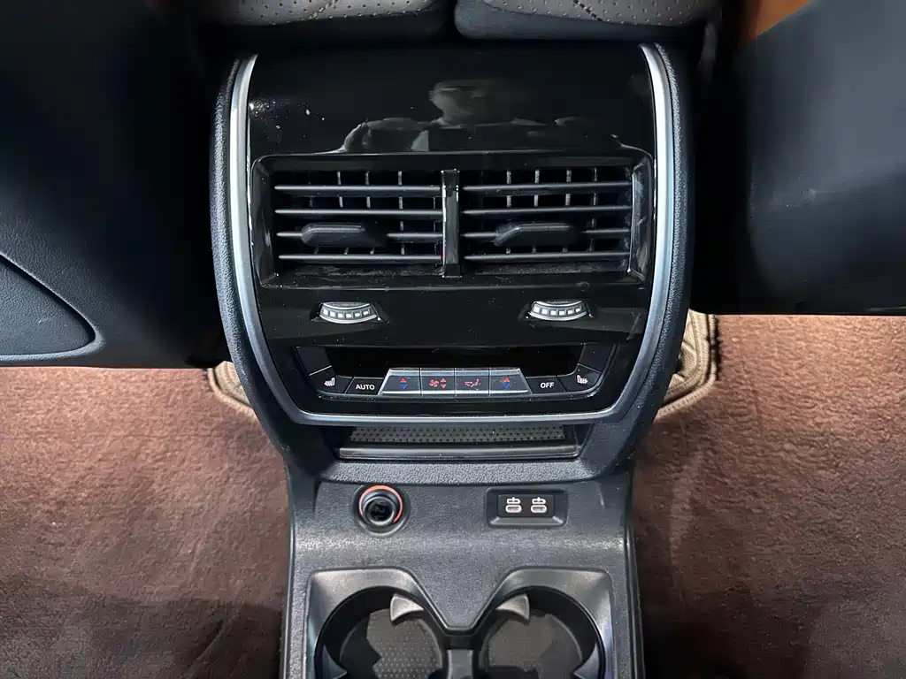 BMW X7 — миниатюра 12