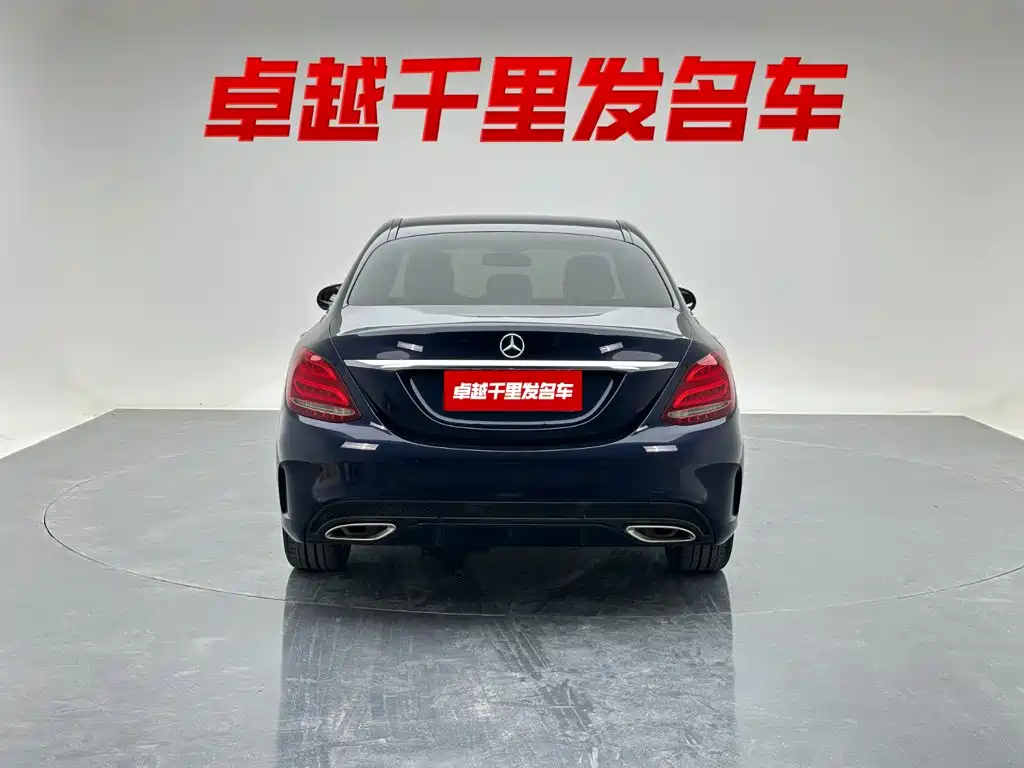 Mercedes-Benz C-Class — миниатюра 6