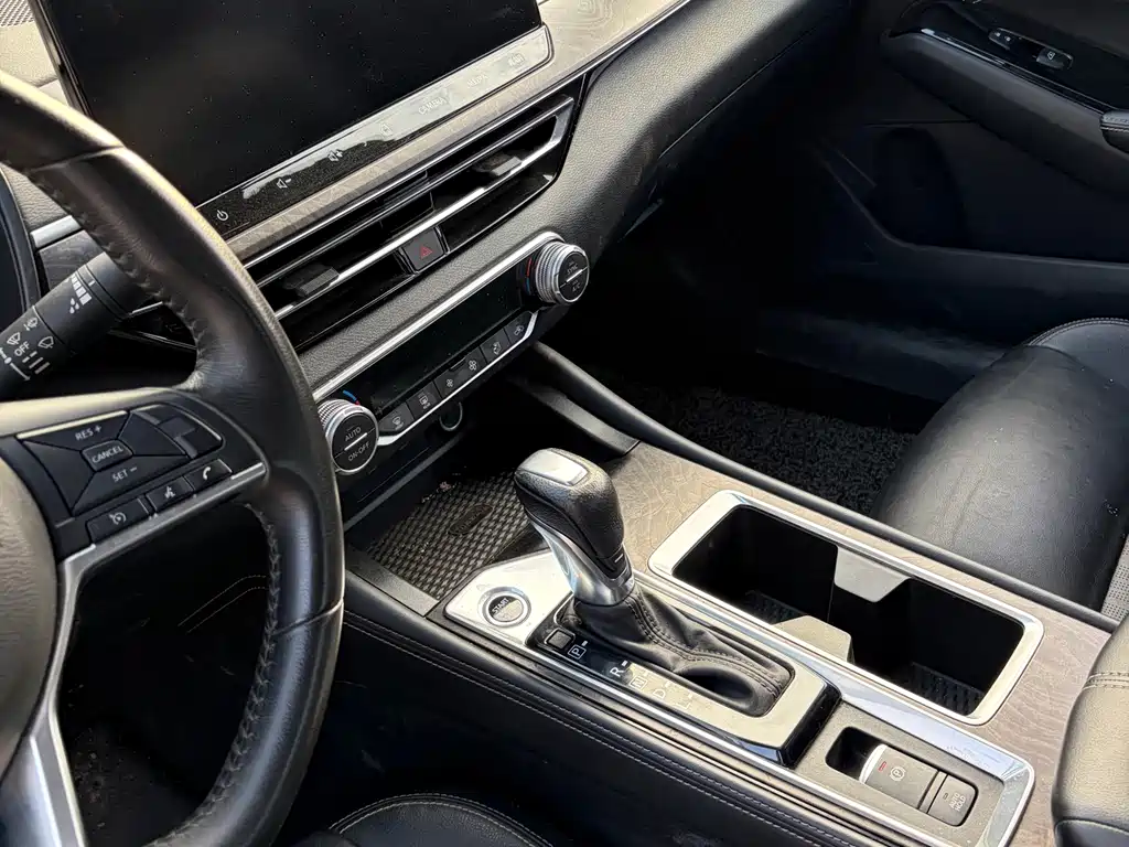 Nissan Teana — миниатюра 8